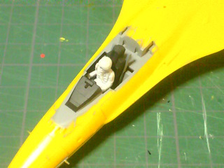 1/72 F-2A パイロット